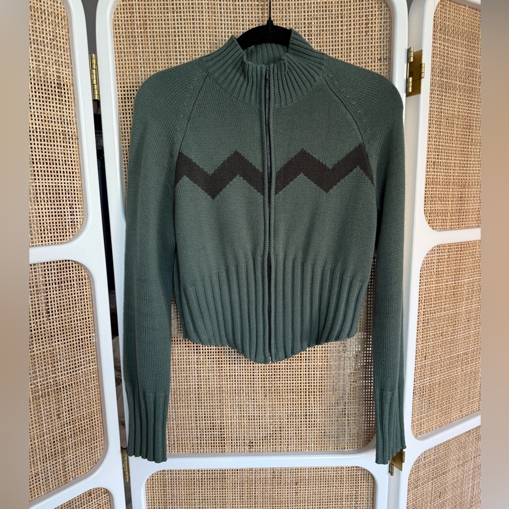 Petite Studio NYC Green Zip-Up Cropped Sweater